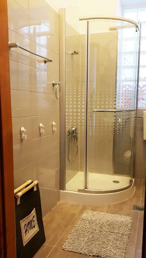 Apartman Kyra Pula Luaran gambar